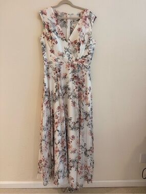 Ivory Maxi Dress with Pink Floral Print and V-Neck